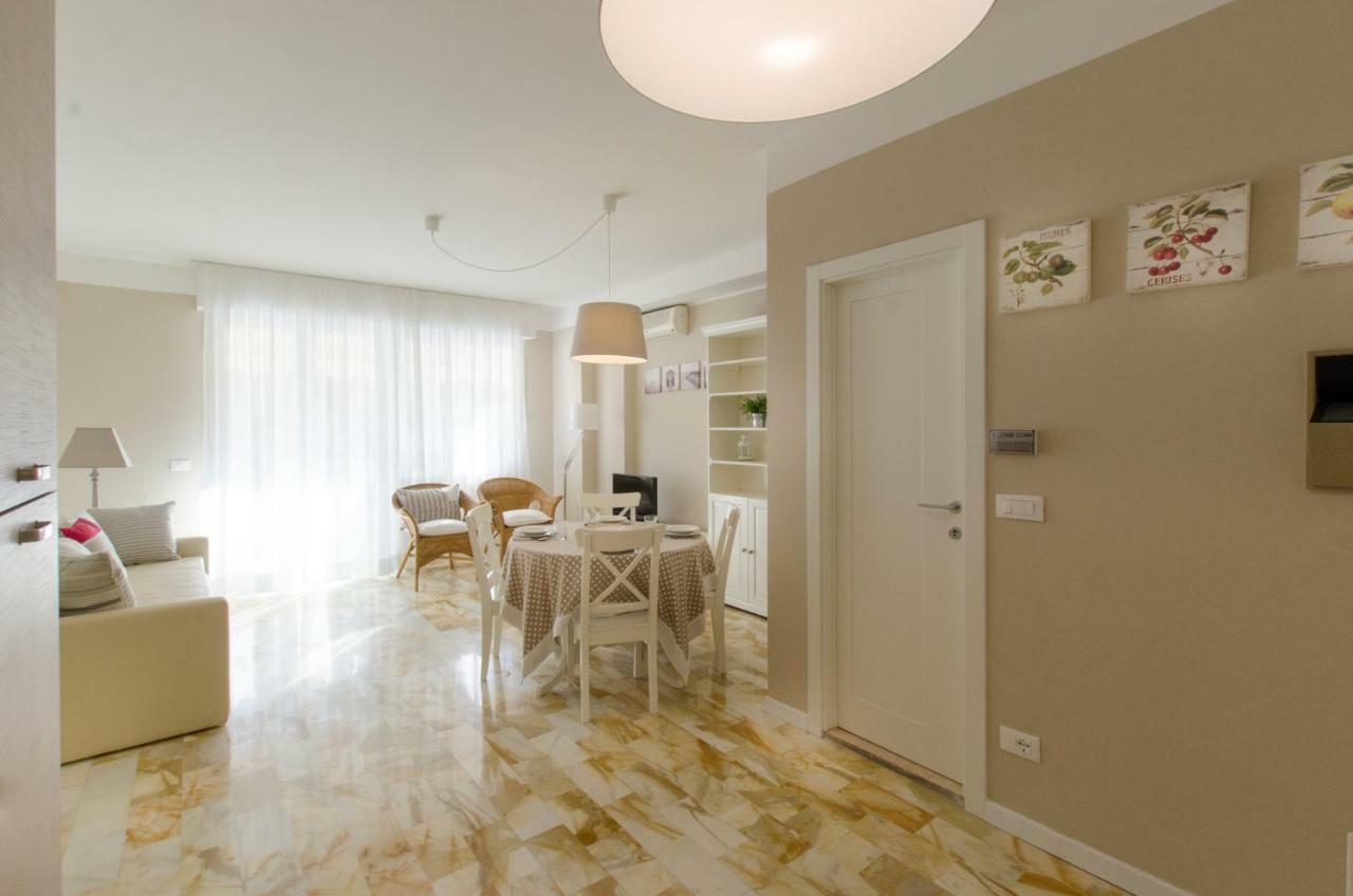 Dante 124 | Appartamenti A Riccione Bagian luar foto