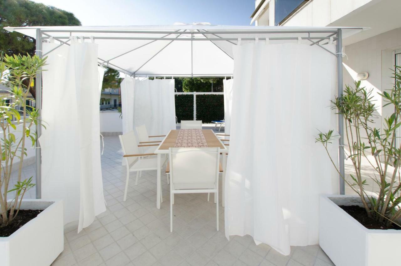 Dante 124 | Appartamenti A Riccione Bagian luar foto